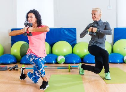 Curtsy Squat Exercise
